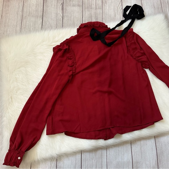 SOLD NWT Ruffled Blouse - Picture 3 of 12